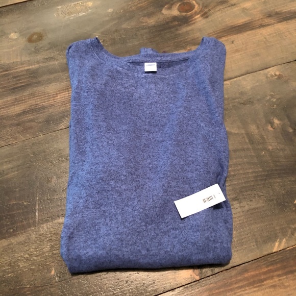 Old Navy Long Sleeve - Picture 3 of 3